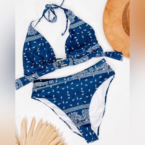 NWOT Halter Top Bikini - Picture 1 of 1